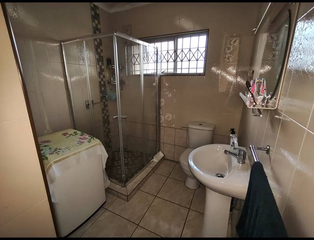 4 BEDROOM FREEHOLD FOR SALE IN FARNINGHAM RIDGE